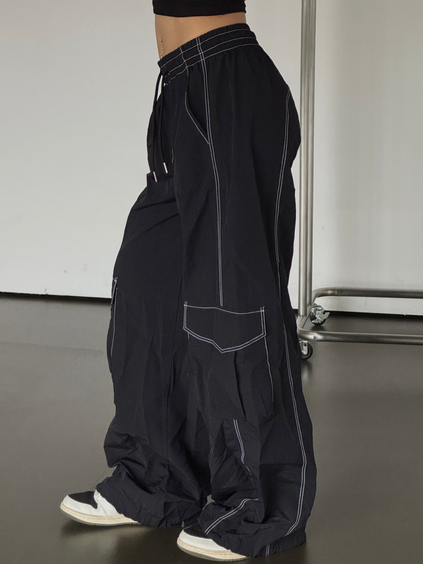 Outline Nylon Pants