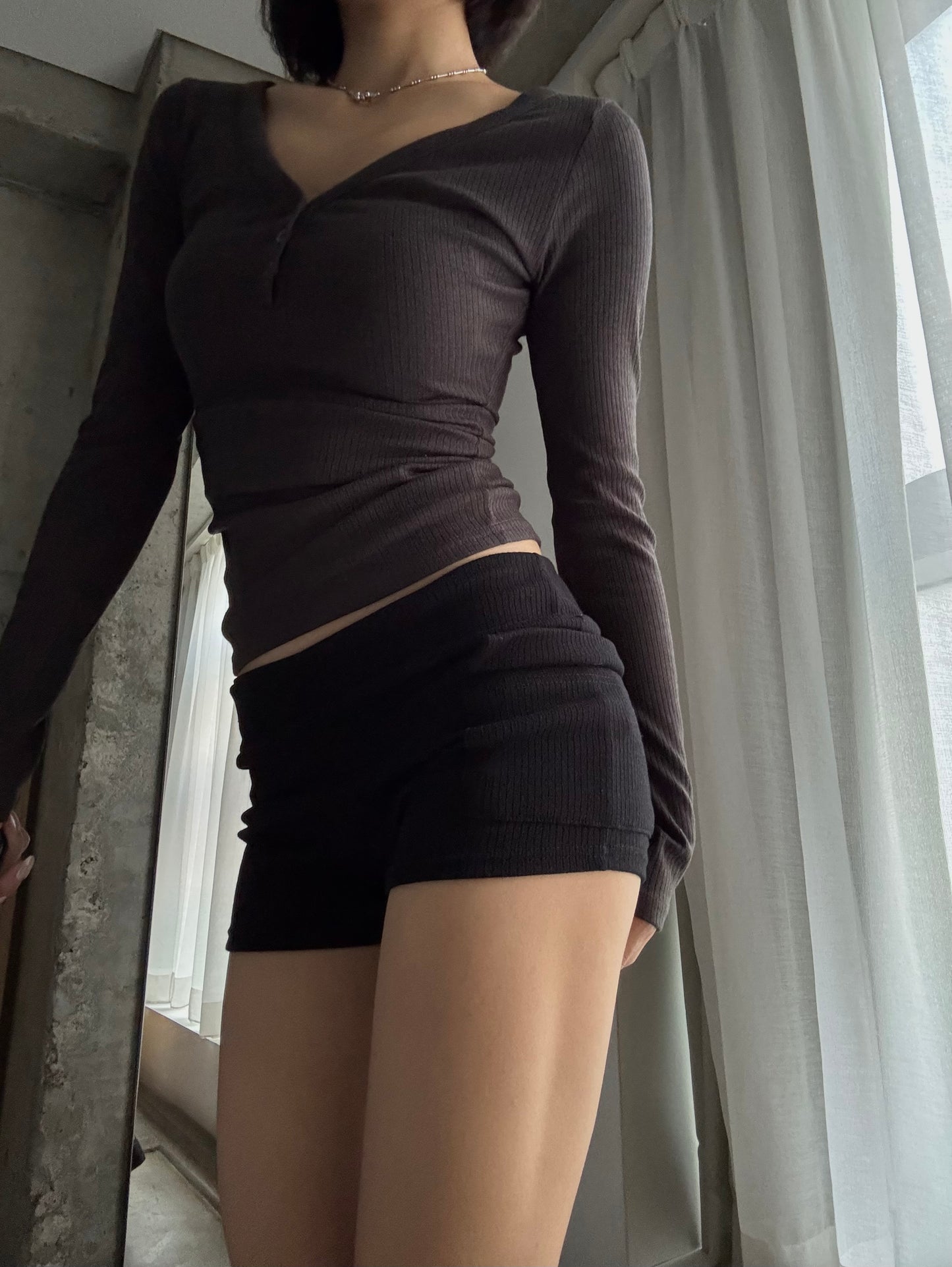COME BACK ! V Neck Long Sleeve