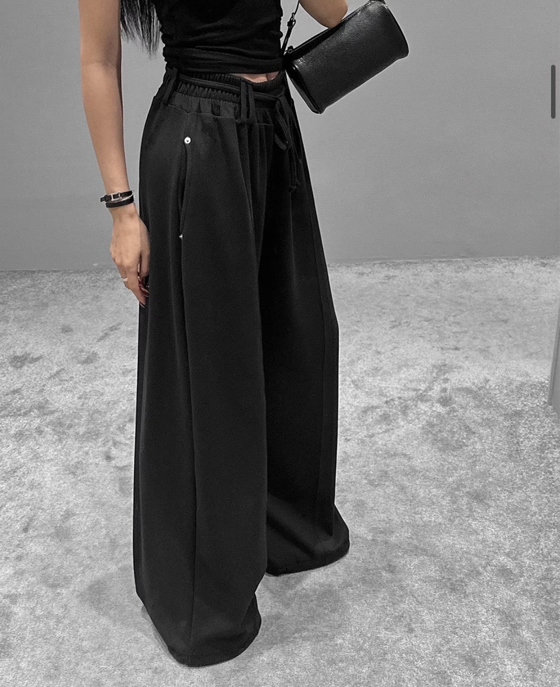 Wide Leg Jogger