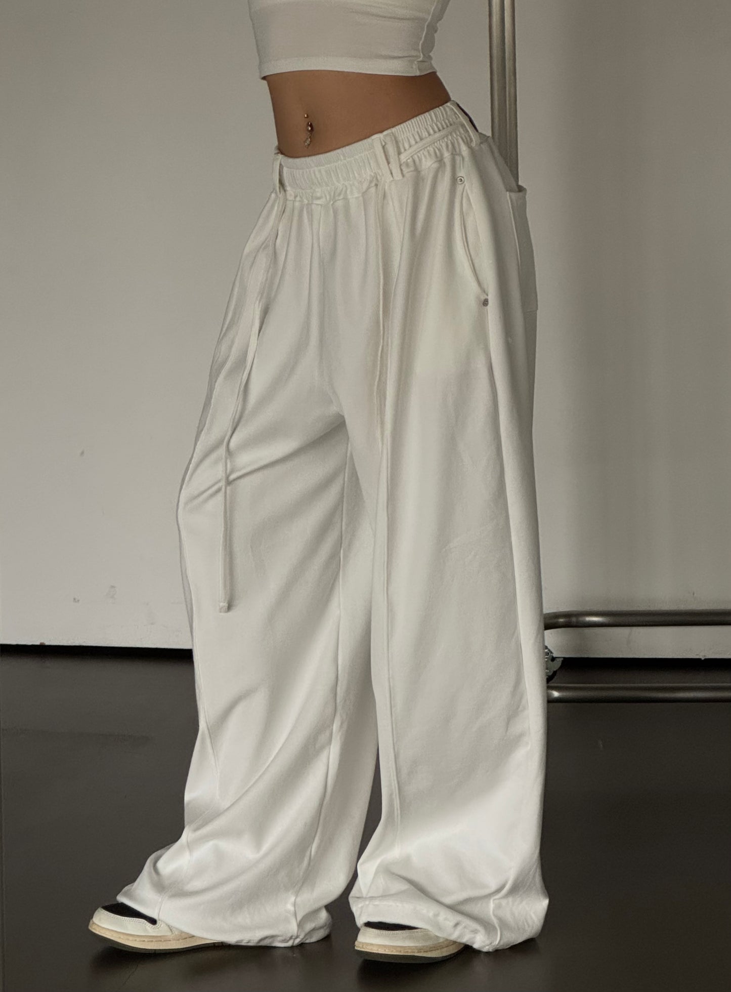 Wide Leg Jogger