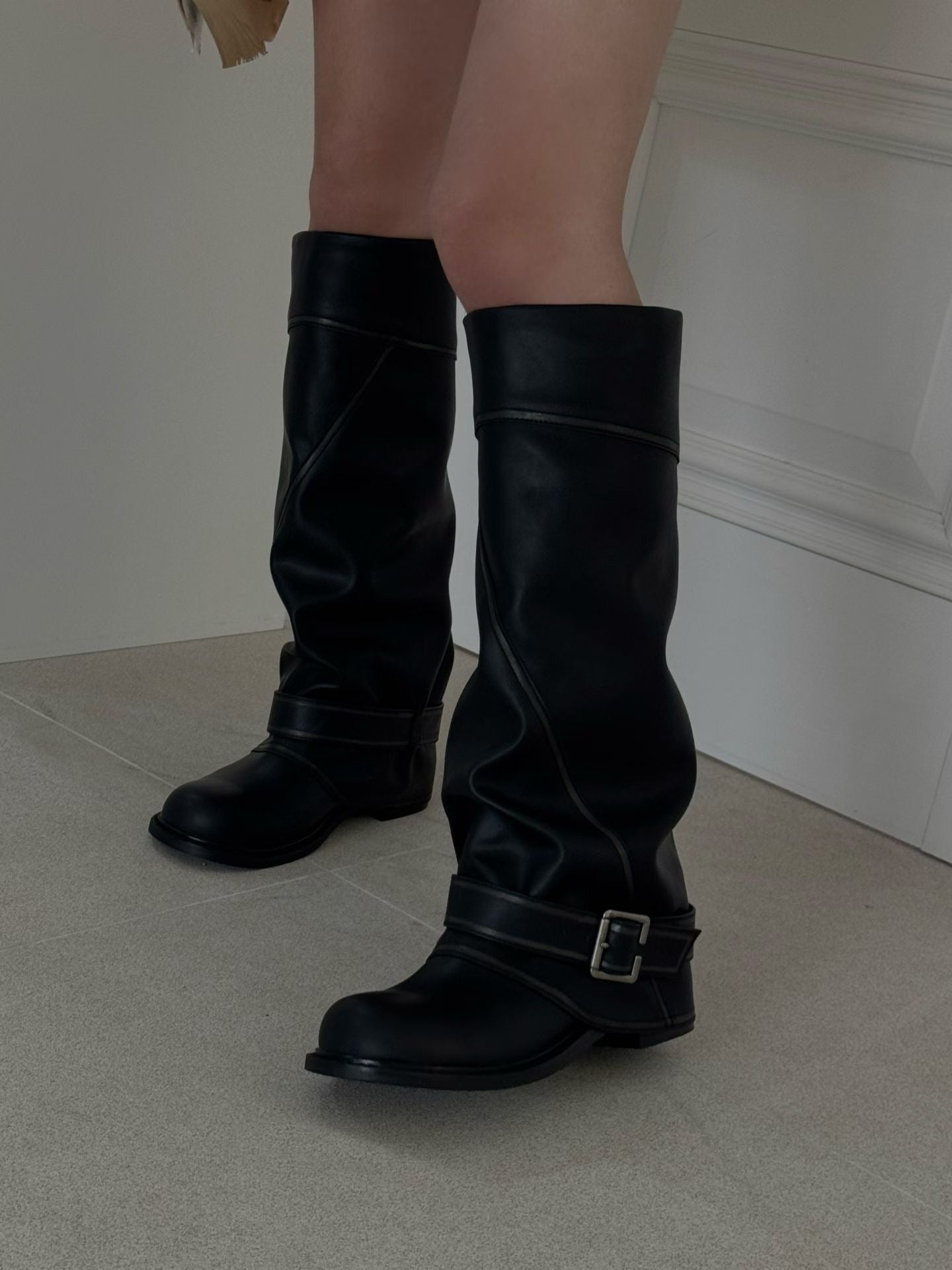 [ BEST ! ] Washed Buckle Boots