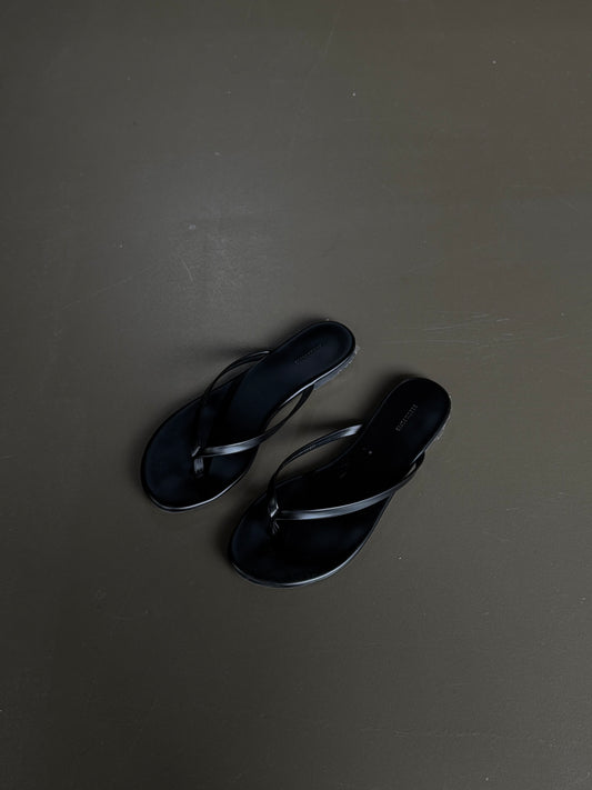 《 NEW ! 》Slim Filp-Flops