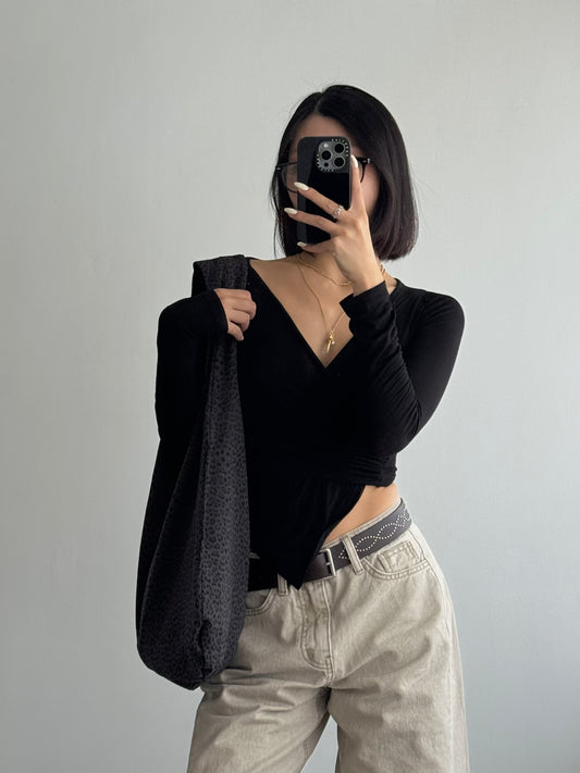 《 NEW ! 》V Long Sleeve