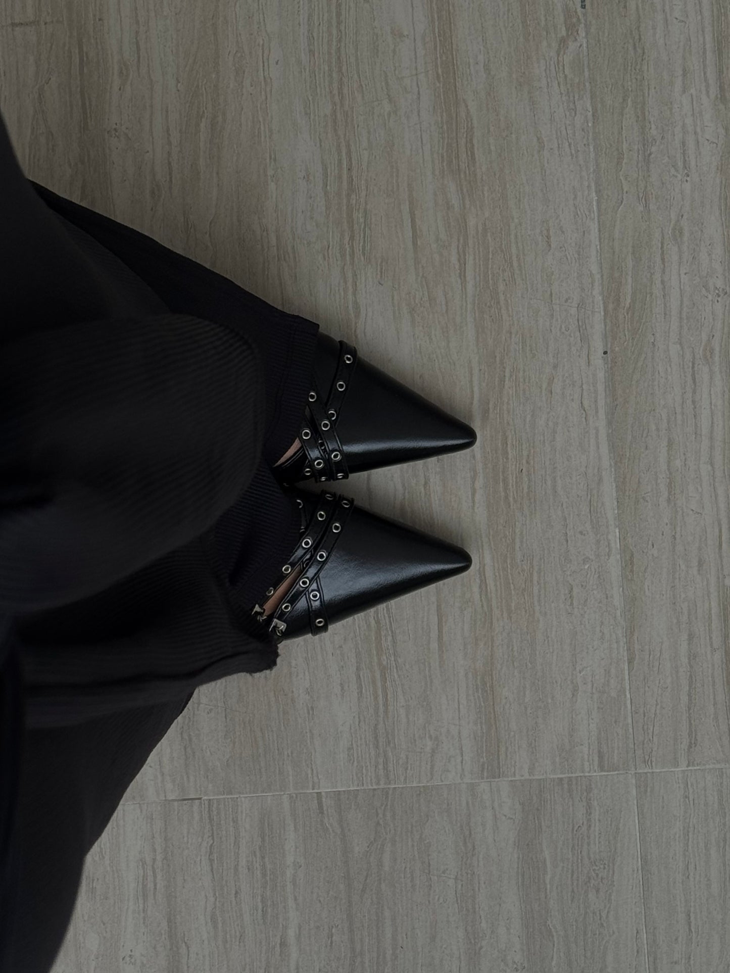 Dam Slingback