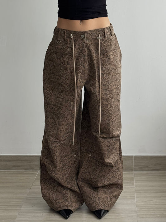 [ BEST ! ] Snake Skin Jeans
